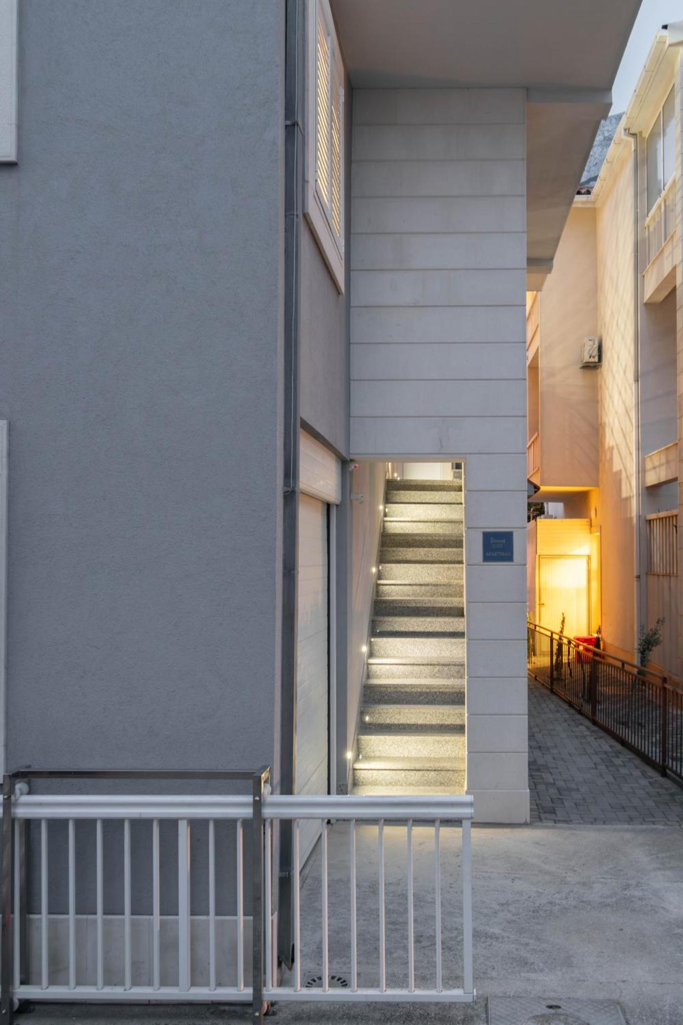Studio Apartmani Dora Makarska Exterior foto