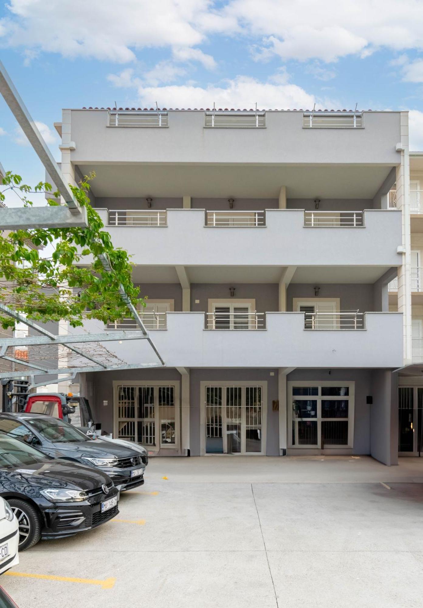 Studio Apartmani Dora Makarska Exterior foto